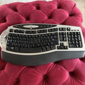 Genuine Microsoft (1045) Wireless‎ Comfort Keyboard 4000 w/ Battery Cover